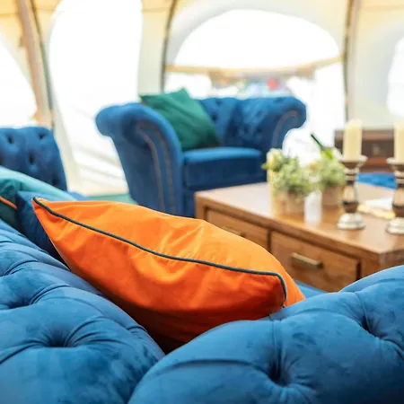 Stargazer Glamping Uk The Mahal 8 People Hotel Ross-on-Wye Exterior photo
