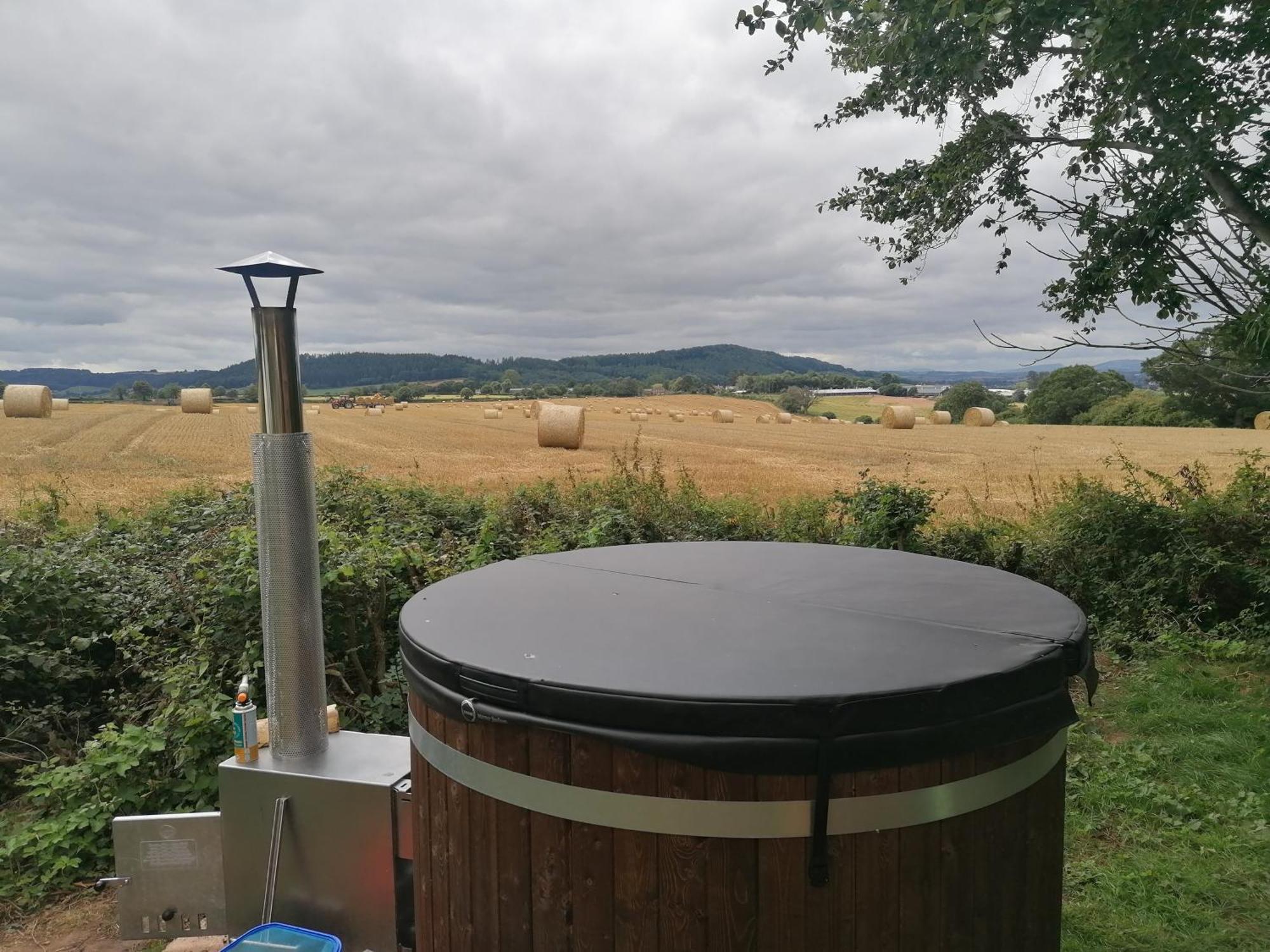 Stargazer Glamping Uk The Mahal 8 People